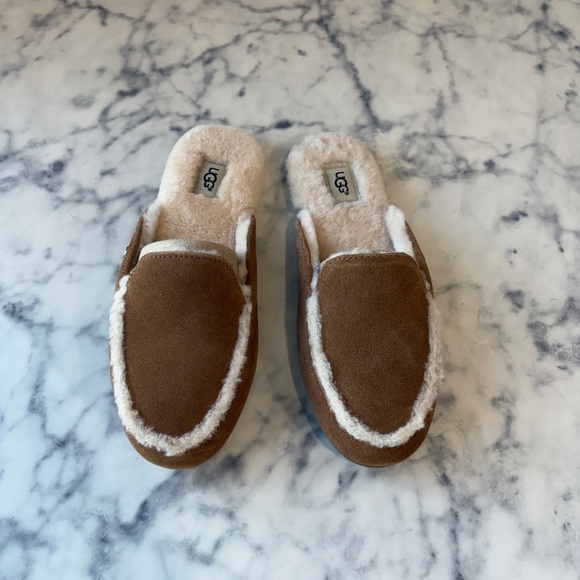 UGG Shoes - UGG Brown Shearling Slippers
